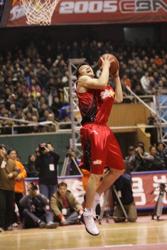 申京31+8+14难救主，杜兰特打铁32分，爵士双星57分率队复仇火箭（申京31分准三双无力回天，杜兰特手感冰冷拿32分，爵士双枪57分复仇火箭）