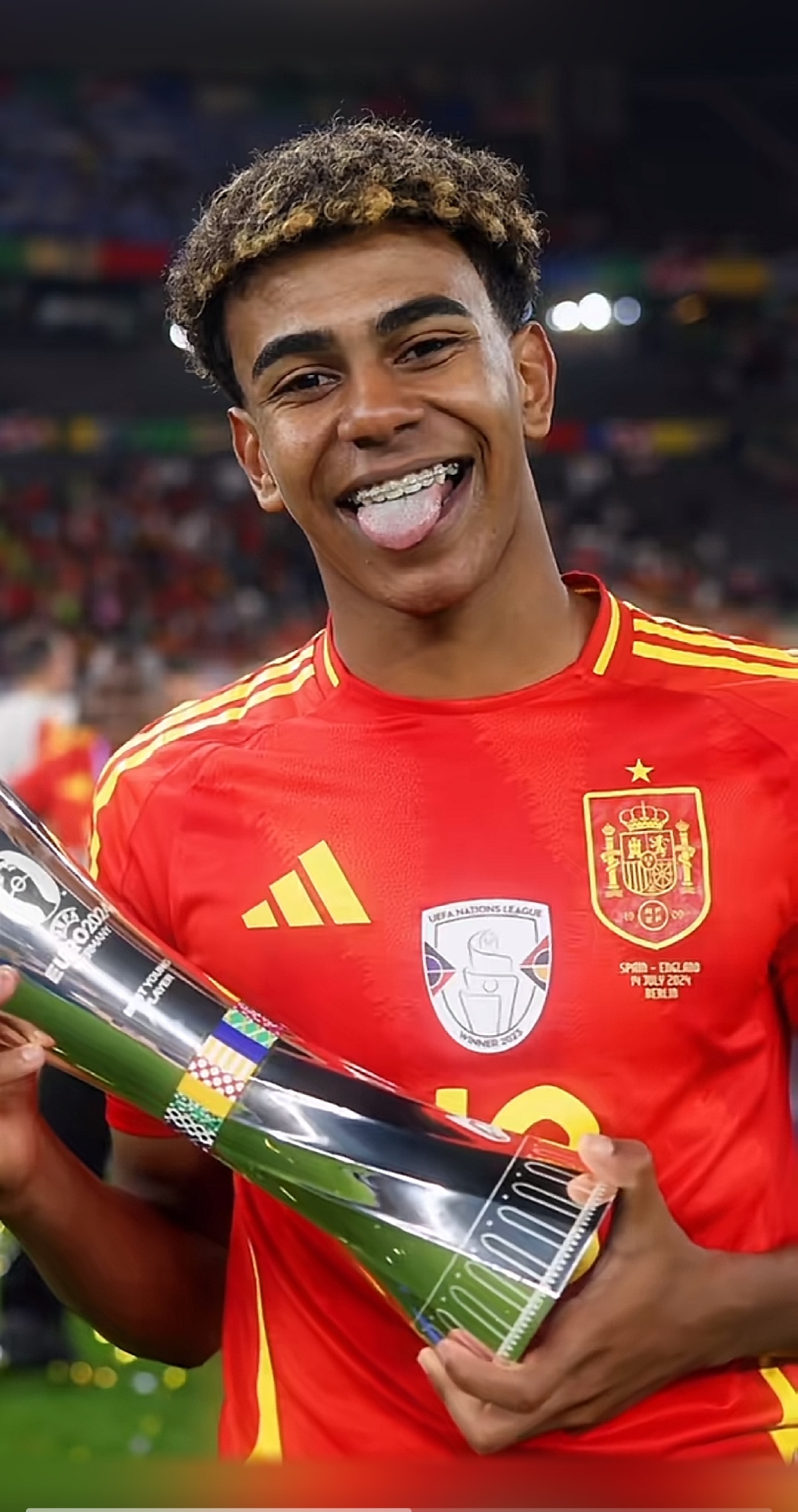 法尔克：可以确认拜仁1月不会签下任何球员，在考虑出售博埃（法尔克：确认拜仁冬窗零引援，正评估出售博埃）