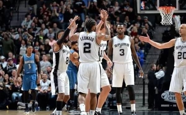 索赔，7名被禁赛一年的马来西亚归化球员计划起诉马来西亚足协（被禁赛一年，7名马来西亚归化球员拟起诉马来西亚足协索赔）