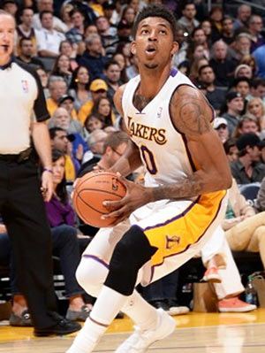 进亚冠精英附加赛！北京国安夺杯赛冠军！完胜河南队！法比奥戴帽（国安捧杯挺进亚冠精英附加赛，法比奥帽子戏法完胜河南）