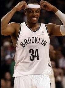 酣畅淋漓！还原火箭大胜湖人23分全过程，詹姆斯满脸无奈（火箭23分痛击湖人全程回顾：詹姆斯面露无奈）