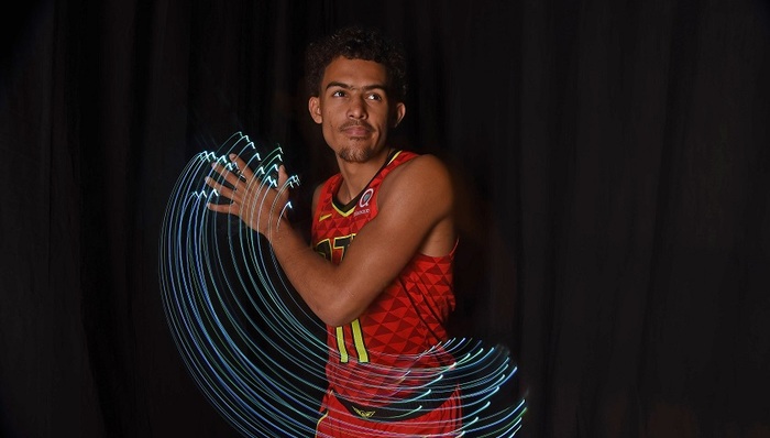 黄蜂主教练：克尼佩尔X光检查结果呈阴性 回主场才知道更多信息（黄蜂主帅：克尼佩尔X光无异常，返主场后将获取更多信息）