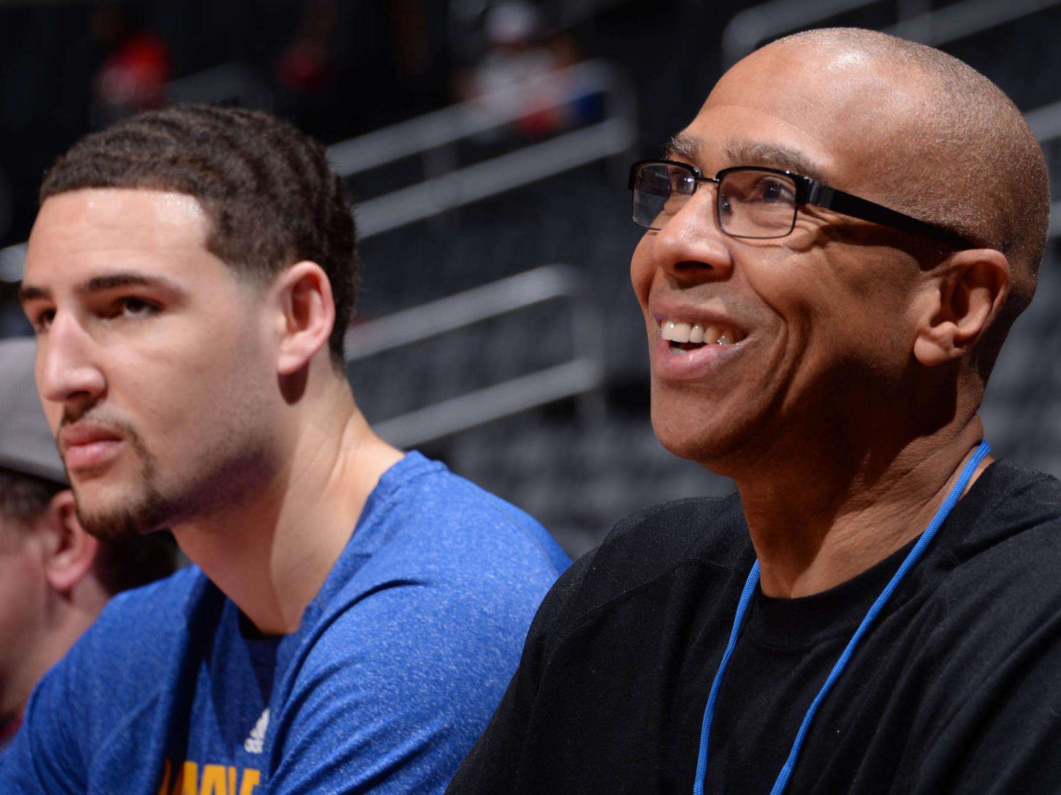 亚沙里：大约三个月后，能在一场友谊赛里首发的感觉真好（亚沙里：阔别三个月再度友谊赛首发，感觉真棒）